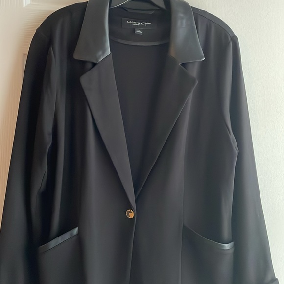 Blazer with faux leather trim - Picture 2 of 7